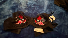 Topshop 43U01L Black with Red Rose Demi Bra Size 32C $23