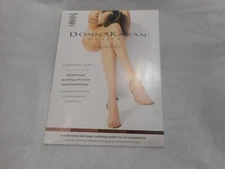 Donna Karan Hosiery The Nudes Control Top Pantyhose 00A19/Tone A05 Small/PETITE