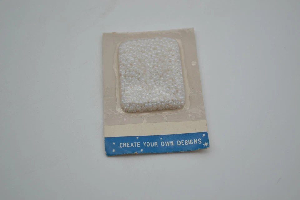 LOTE de 3 nuevos paquetes de cuentas de semillas artesanías para hacer joyas, blanco, plata, azul Foto 2 de 4