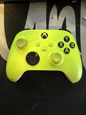 Microsoft Xbox Wireless Controller Electric Volt Grün Mit Akku