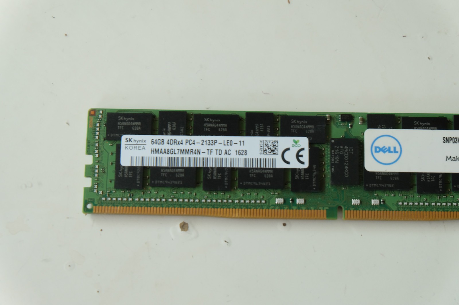 как выглядит Dell/SK Hynix 64GB 4DRx4 PC4-2133P-LE0-11 DDR4 registered ECC DIMM SNP03VMYC/64G фото
