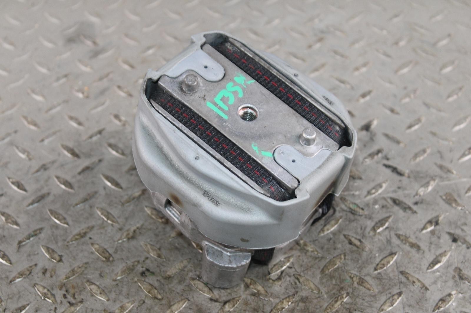 Bentley Flying Spur 2013-2018 Right Side mounting bracket