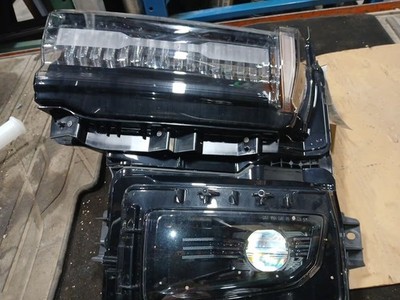 Hummer EV 2024 Headlight 3038952