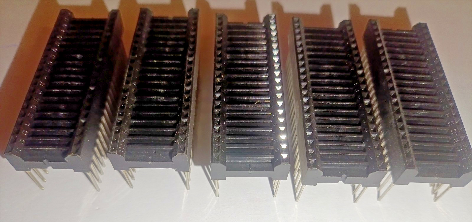 5 SUPPORTS A WRAPPER POUR CIRCUIT INTEGRE DIP40 CONTACTS lyre 40