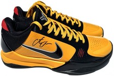 CAITLIN CLARK 22 SIGNED NIKE KOBE 5 PROTRO BRUCE LEE IOWA BASKETBALL SHOES PSA