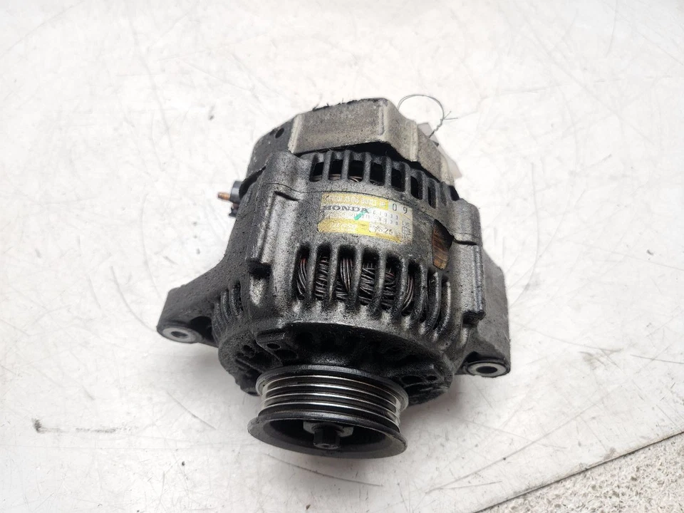 Alternador Acura Integra 1996-2001 1,8 L LS GS OEM 31100-P75-A01 Foto 2 de 4