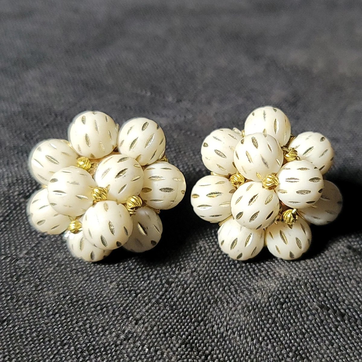 Vintage Castlecliff White Gold Tone Bead Cluster Earrings Clip On