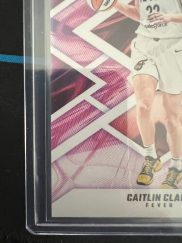 2024 Panini Black Friday Caitlin Clark No RC17 Rookie Fever - Bild 3 von 6