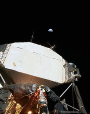 APOLLO 11 LUNAR MODULE AND PLANET EARTH 8x10 GLOSSY PHOTO PRINT