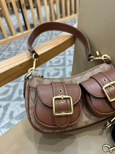 Coach CP114 Denim Ashton Baguette Signature Handbag Canvas Leather Wonmen's New - 第 3/10 張圖片