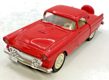 1:32 Ford Thunderbird. 2402 Majorette.