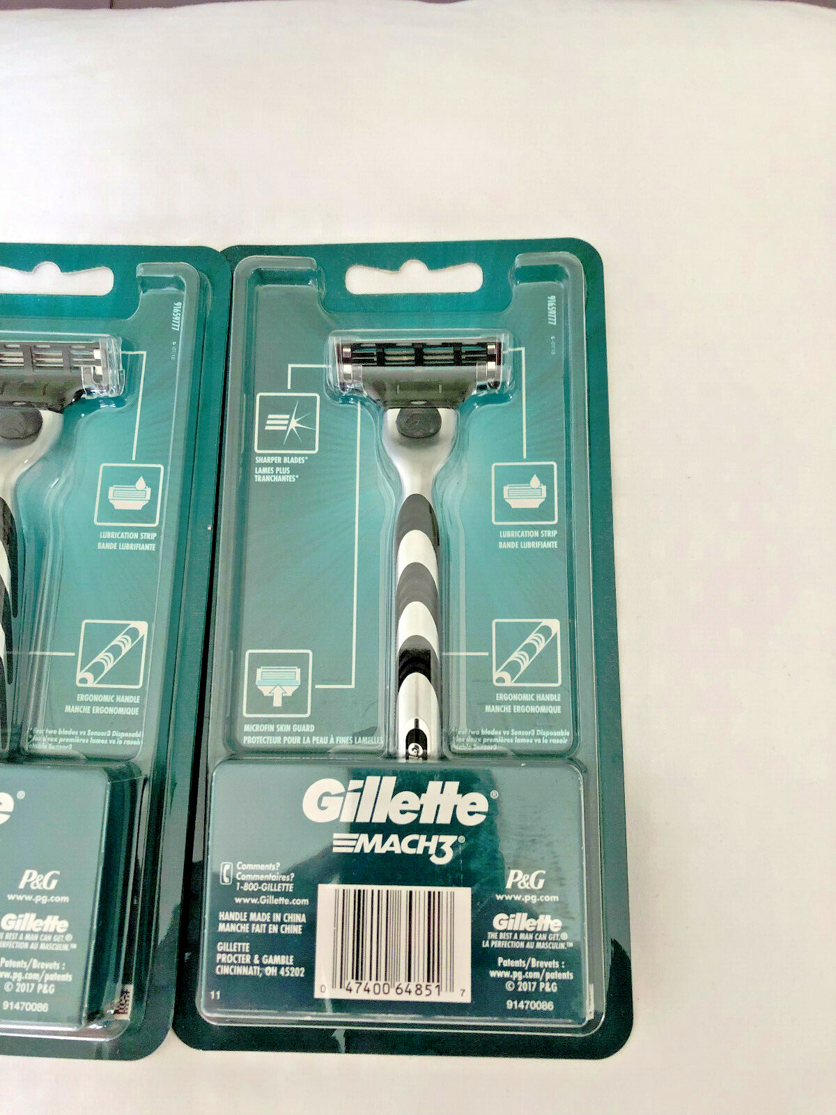 2 GILLETTE MACH3 RAZORS