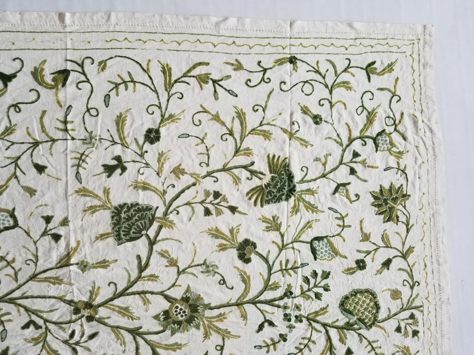 Vintage Kashmiri Crewel Work Hand Embroidered Tree Of Life Bedspread 242x186cm - Image 3 of 4