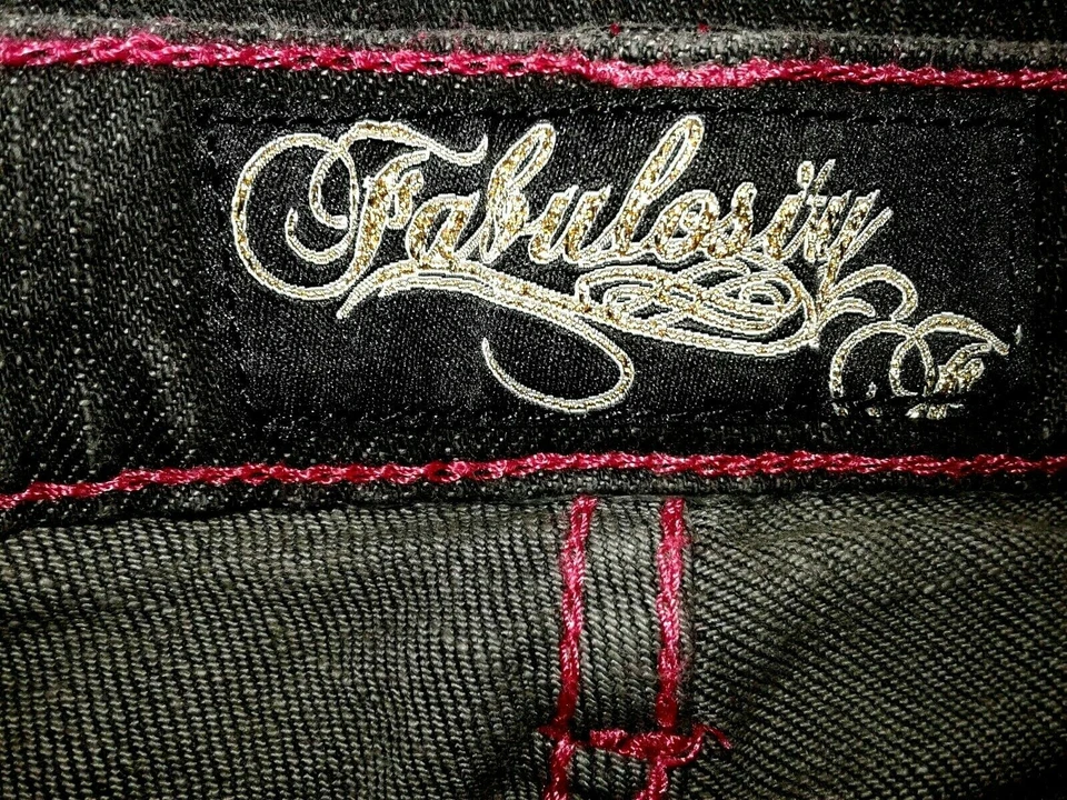 Pantalones de mezclilla elásticos Fabulosity para mujer talla 3 28 x 31 tiro bajo ajustados bordados Foto 2 de 4