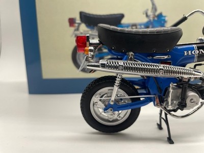 Ebbro 1:10 Scale DieCast Model Dax Honda ST50 1969 Motorcycle Blue