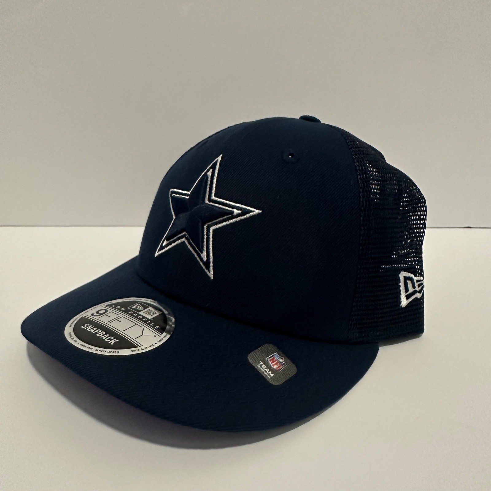 Dallas Cowboys New Era 9Fifty NFL Trucker Hat Cap Snapback OSFM Navy