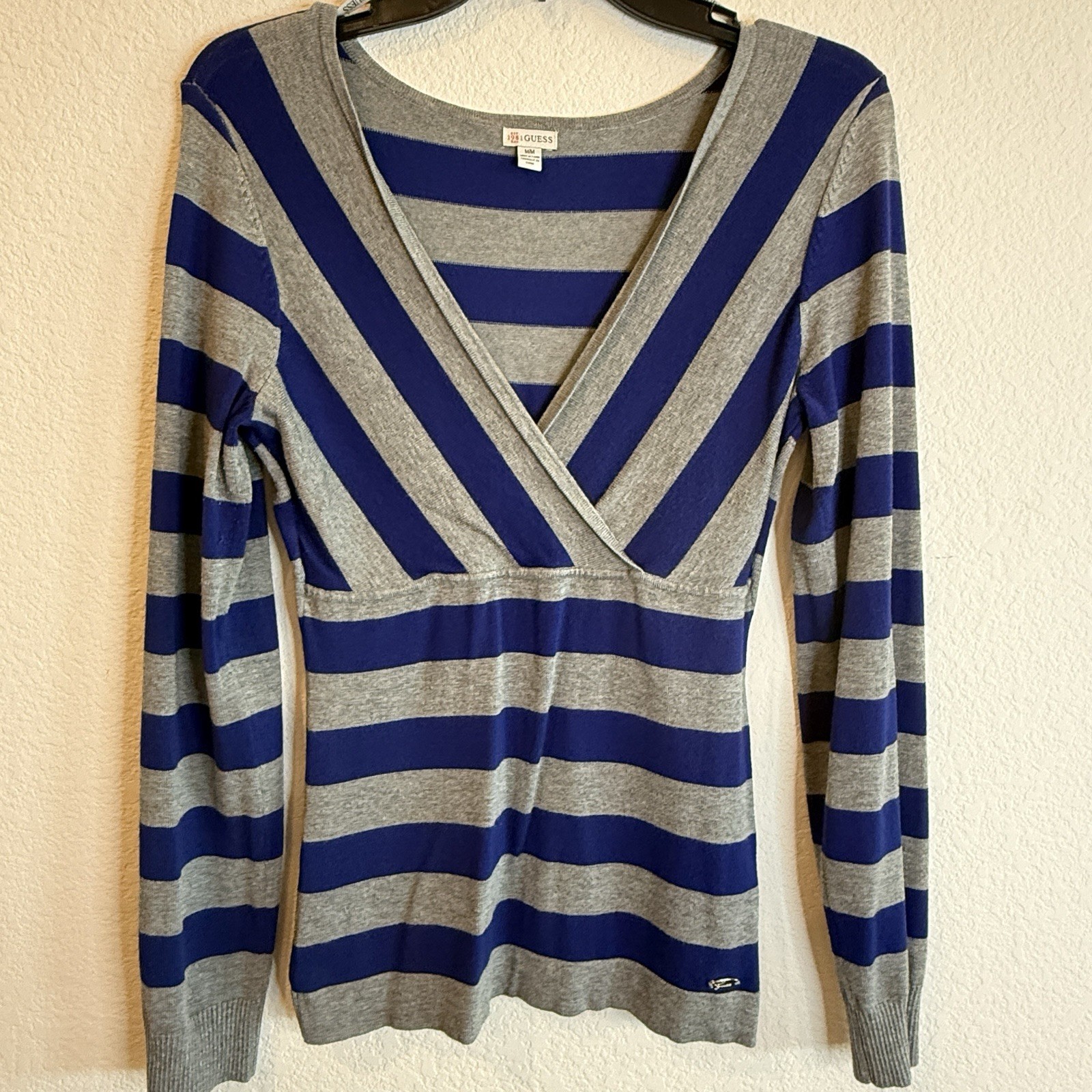 GUESS Blue & Gray Striped Long Sleeve Knit Top – Size M
