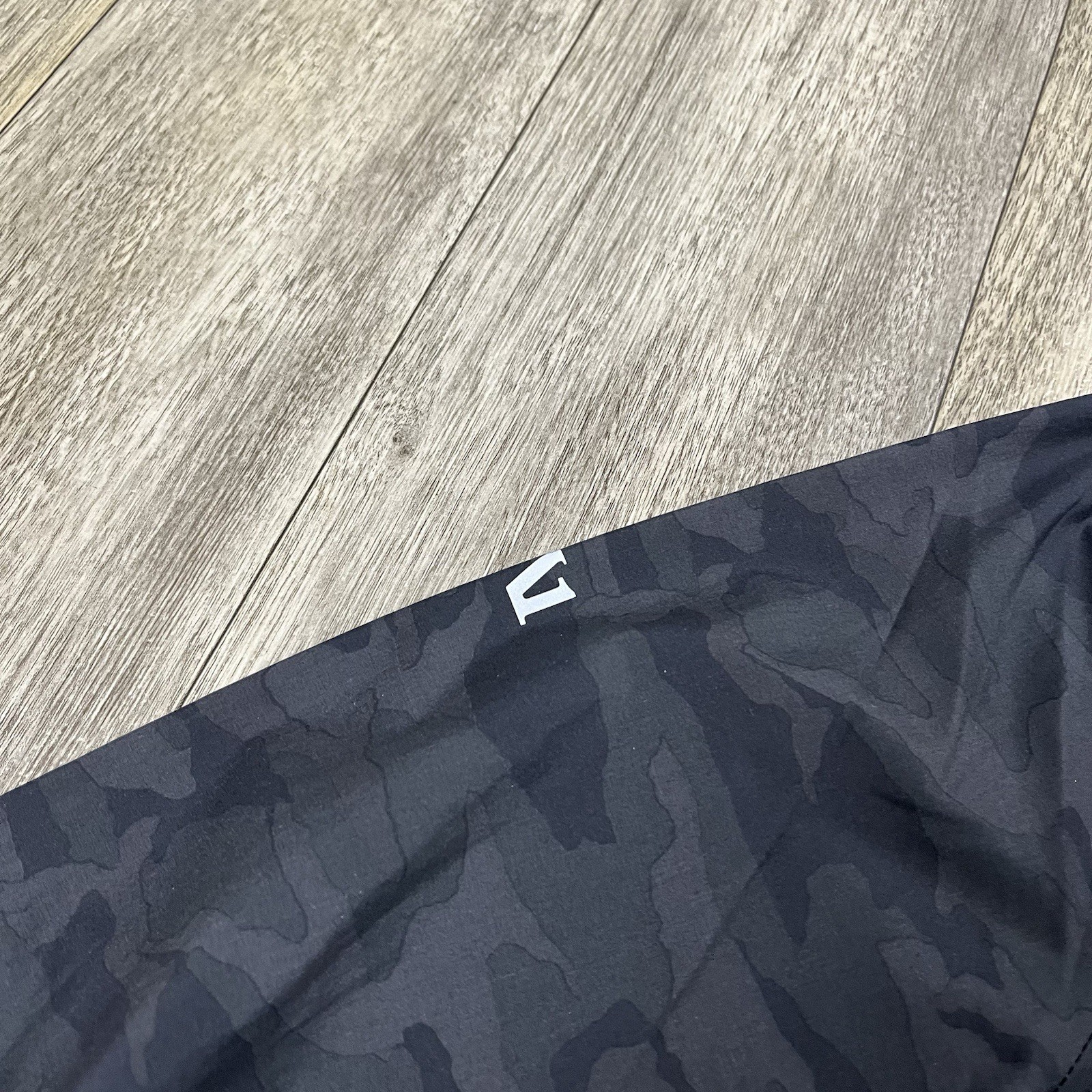 Vuori Trainer Shell Jacket Men’s Large Hooded Bla… - image 5