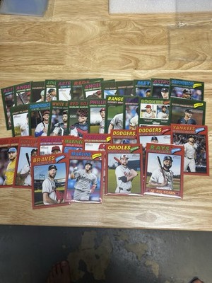 2026 Topps Heritage Complete Your Set  Green Border and Red Border Parallels !