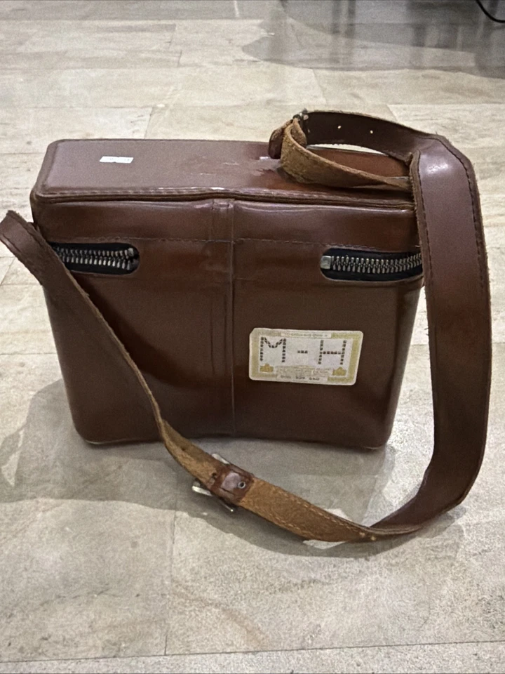 Mamiya/Sekor 500DTL Camera Made In Japan PLUS ORIGINAL CASE, ACCESSORIES, PAPERS - Image 4 of 4