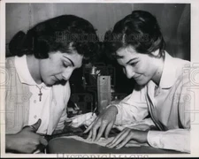 1960 Press Photo Warrensville Heights High School Students Sewing - nef15910