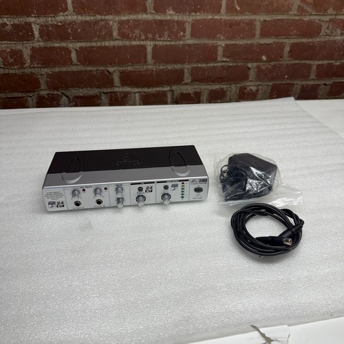 BEHRINGER Minimix MIX800 Ultra-Compact Karaoke Processor W/Voice Cancell & Echo