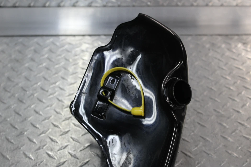 Harley-Davidson Sportster 1200 2003 aniversario personalizado XL1200C tanque de aceite Foto 3 de 4