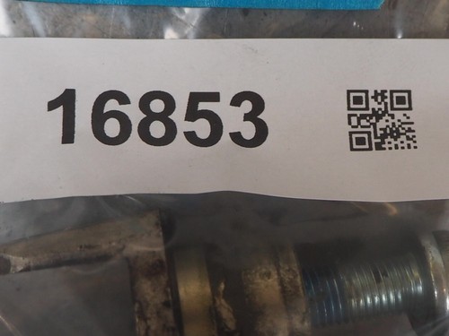 HOLDER BRACKET , L.STEP FR SUZUKI GSX1000R K7-K8 43531-41G10 16853 - Picture 3 of 4
