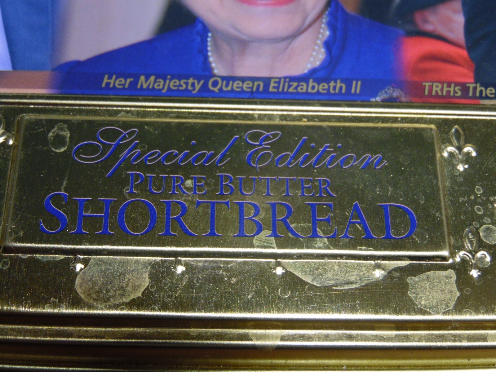 QUEEN ELIZABETH Walkers Special Edition Pure Butter Shortbread Tin