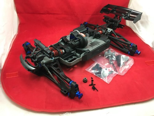 TRAXXAS E-REVO 2.0 VXL PRE ROLLER 