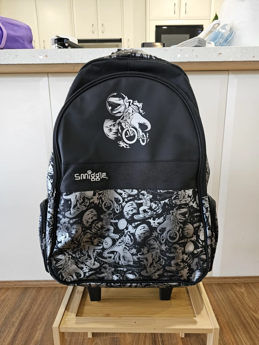 Black Trolly backpack - Smiggle - With Light Up Wheels | eBay