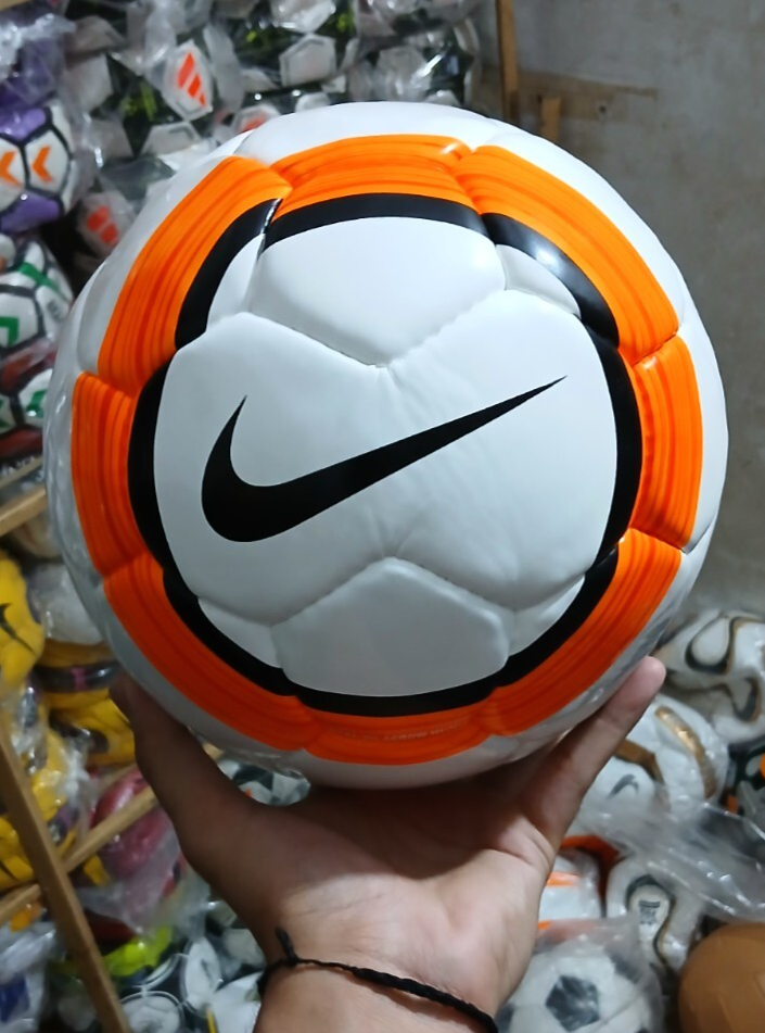 Rare Nike Total 90 Aerow LFP 2005/2006 | La Liga Match Ball | Size Rare Nike Total 90 Aerow LFP 2005/2006 | La Liga Match Ball | Size