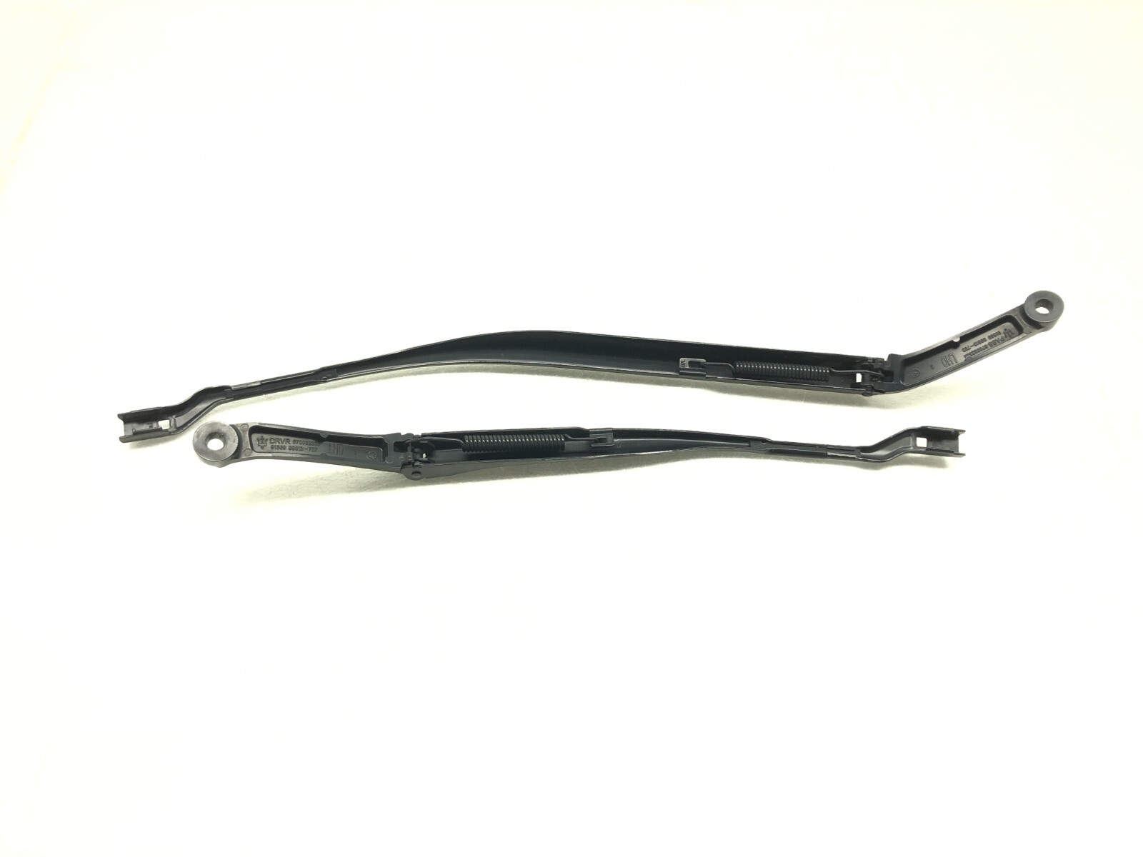 2017-2020 MASERATI LEVANTE LEFT RIGHT FRONT WINDSHIELD WIPER ARM SET X2 OEM