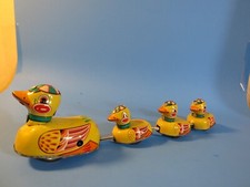Vintage 1970s Tin Duck Family Daddy Duck Ducklings Funny Action Wind Up Toy