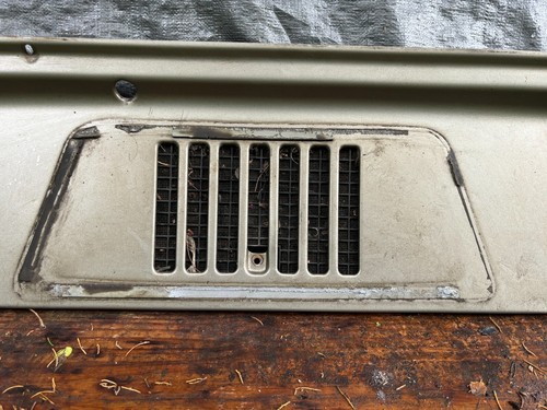 Jeep Wrangler TJ 97-06 Khaki Hood Cowl Single Vent no dents - 第 3/3 張圖片