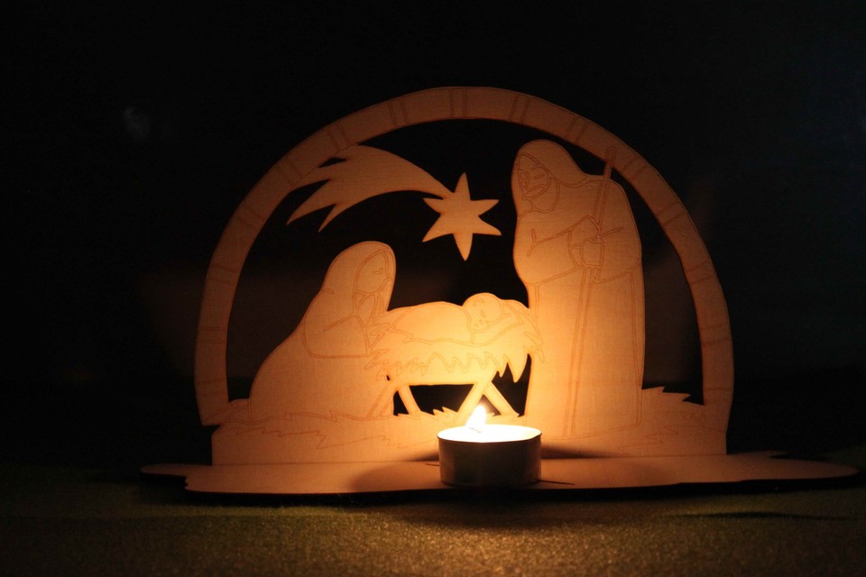 Christmas Crib Tea Light candle holder wood craft decoration laser cut