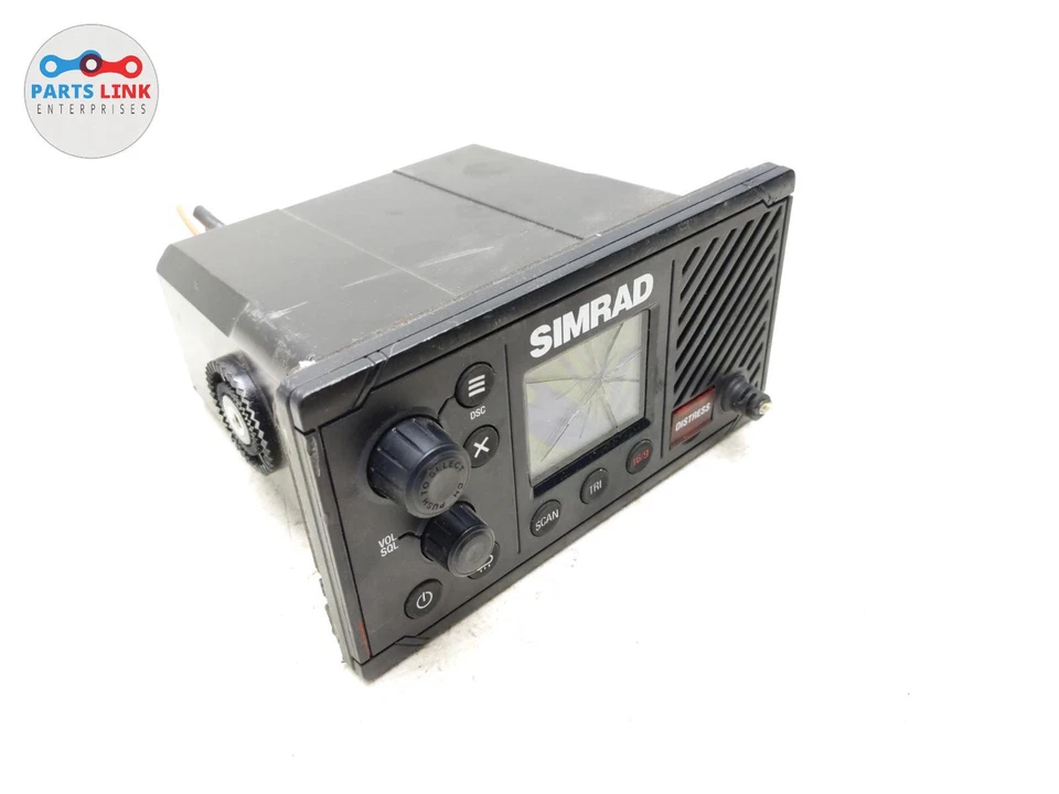 SIMRAD RS20S VHF GPS MARINE BOAT RADIO RECEIVER CLASS-D TRI-CHANNEL HEAD UNIT - Image 3 of 4