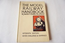 1950 15th Edition Bassett Lowke Model Railway Handbook Catalogue VGC