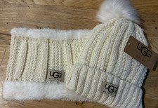 UGG 2 Piece Hat And Neck Scarf Set