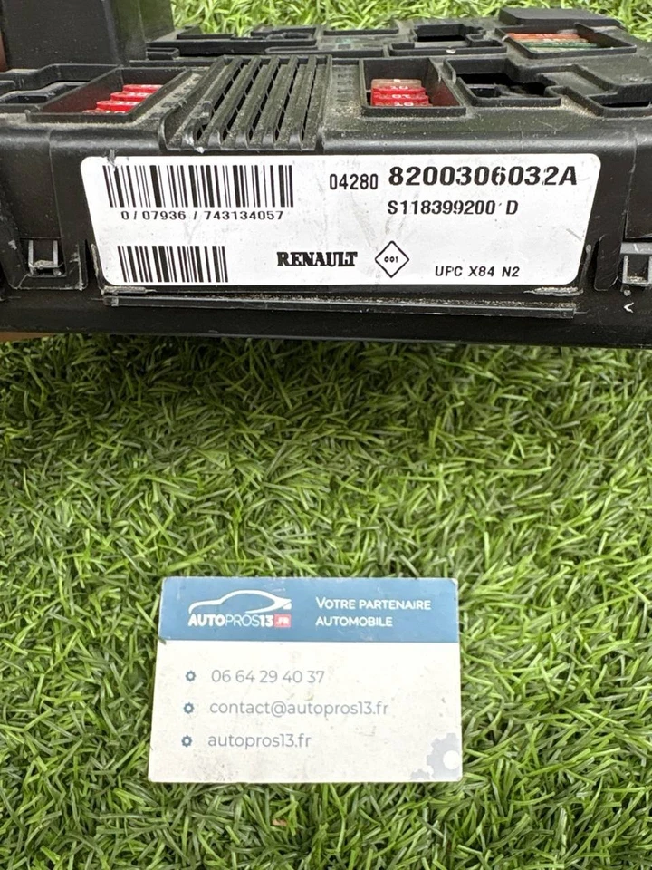 BOITIER SERVITUDE MOTEUR USM BSM RENAULT MEGANE 8200306032A S118399200D UPCX84N2 - Photo 2/4