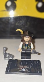 Pirates of the Caribbean Angelica Teach Custom Lego Minifigure Queen Anne 4195