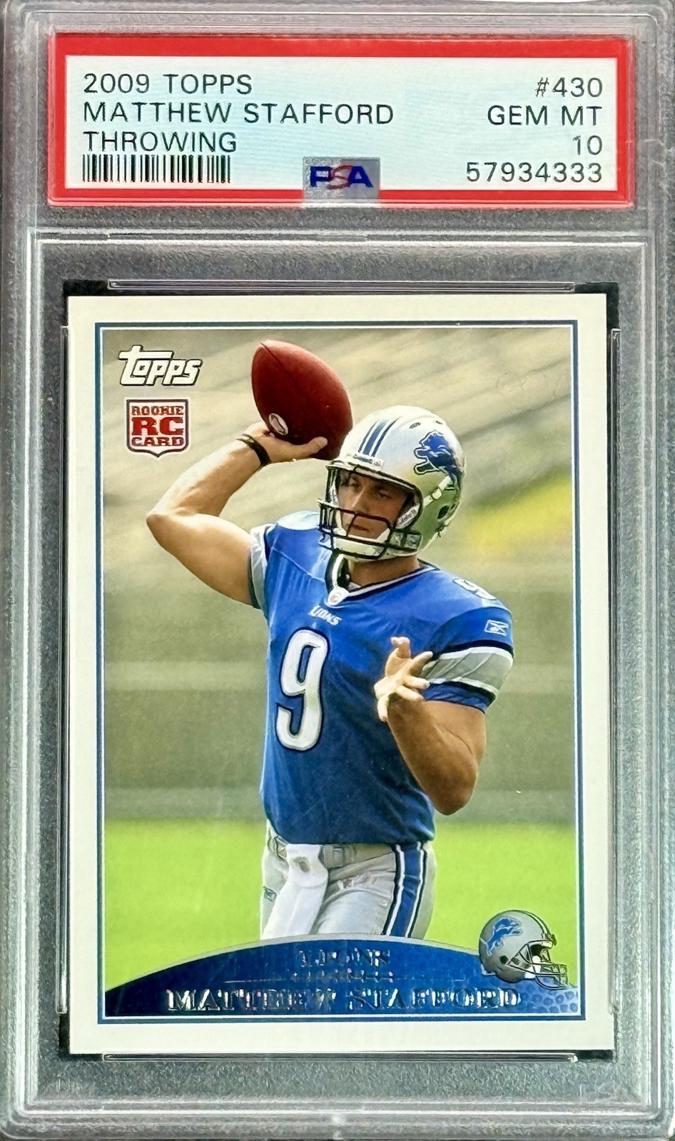 2009 Topps #430 Matthew Stafford RC Rookie Lions Rams PSA 10 Gem Mint Throwing