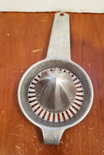 Vintage Foley Aluminum Citrus Fruit Lemon Orange Juicer Reamer USA Made, 8" Long