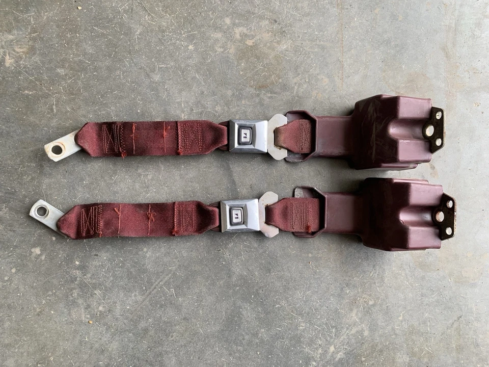 AMC Eagle Rear Seatbelts Maroon 1980-88 Coupe, Sedan, Wagon - Image 4 of 4