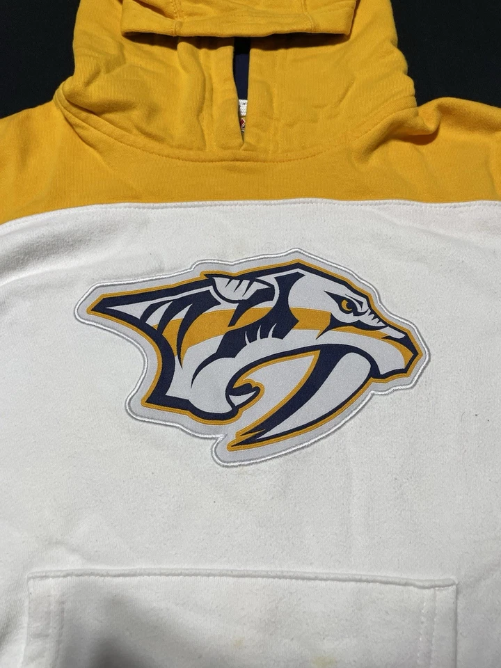 Nashville Predators NHL Majestic Blanco Amarillo Sudadera con Capucha Juvenil Mediana Foto 2 de 4