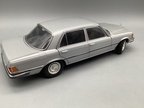 Modellini auto 1:18 Norev Collectors Mercedes Benz 450 SEL 1976 con scatola originale - Foto 6 di 13