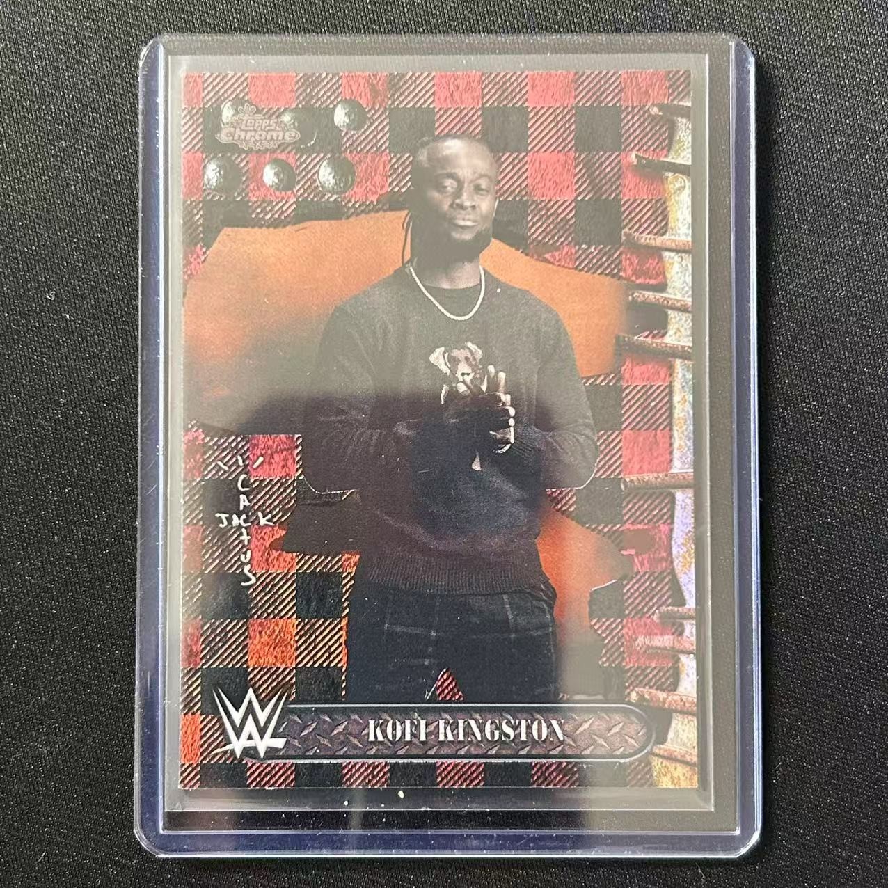 🧤2025 TOPPS CHROME WWE X CACTUS JACK RED & BLACK REFRACTOR KOFI KINGSTON