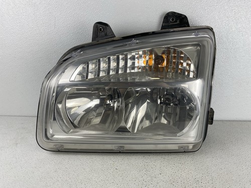 2016- 2024 Kenworth T880 Halogen Headlight Left Driver Side P54-6165-100 OEM