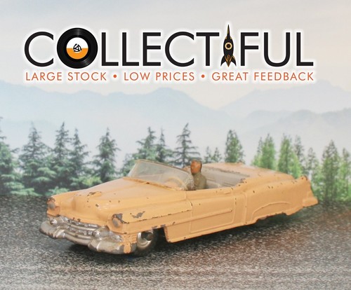 DINKY TOYS  #131 - CADILLAC ELDORADO - PEACH WITH DRIVER - VINTAGE DIECAST 🔥 - Picture 1 of 7