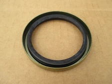 TRANSMISSION PTO DRIVE SHAFT SEAL FOR MASSEY FERGUSON MF TRANS 235 245 30 35 50